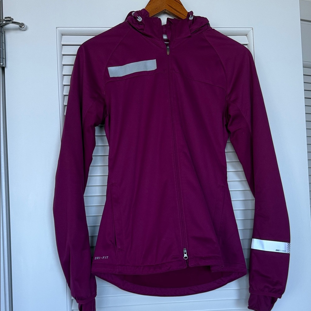 Women’s Nike Elements Dri-Fit Running Jacket with Hood! Size XS! Mint!
